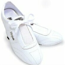 Macho basic white shoe